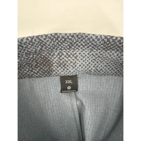 Lululemon Mens XXL Airing Easy Long Sleeve Shirt Button Up Pixel Blue Classic - Picture 3 of 8